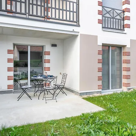 Apartment A 150m De La - 4 Personnes